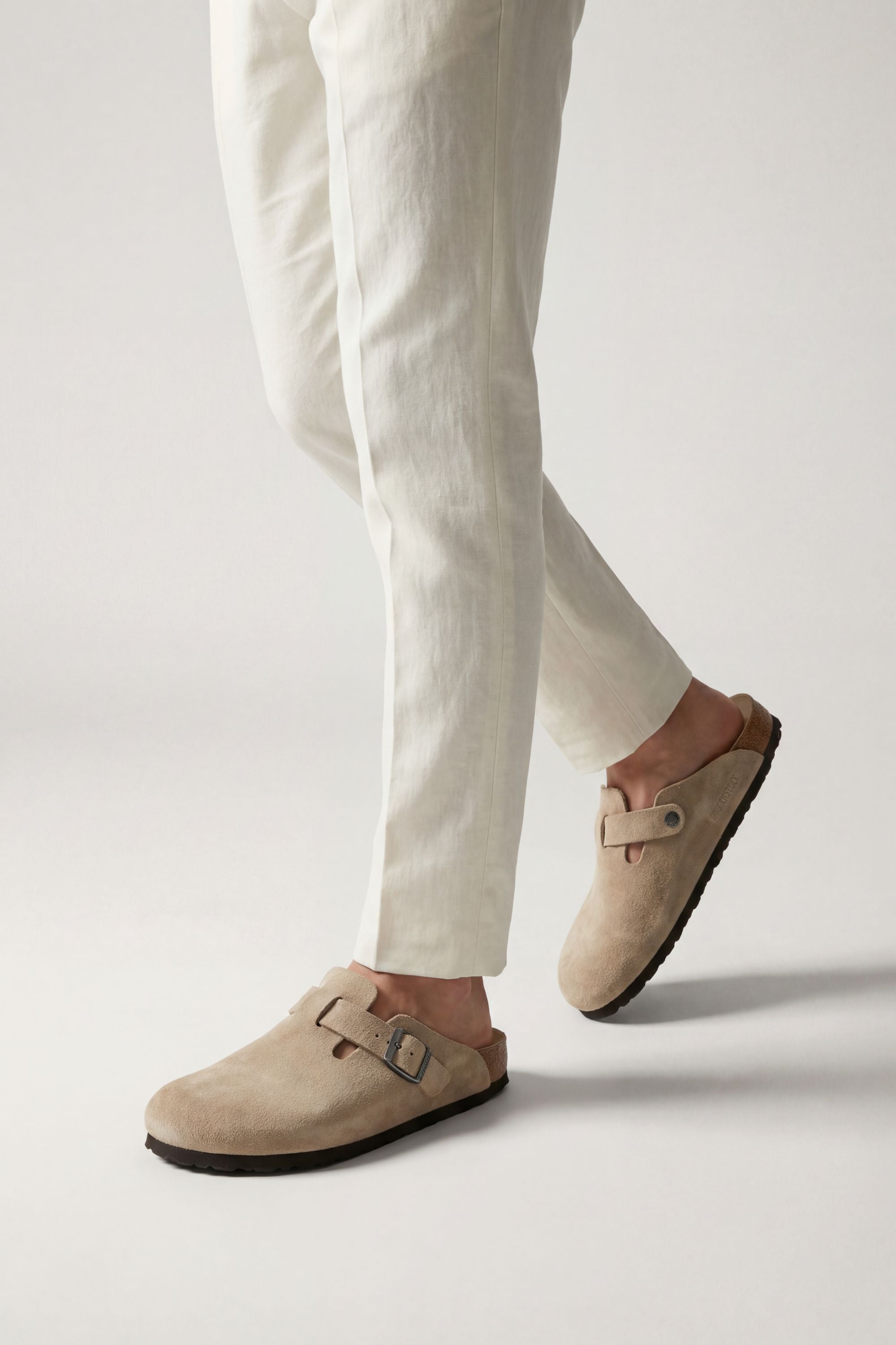 Mayfair Calfsuede Clog Beige