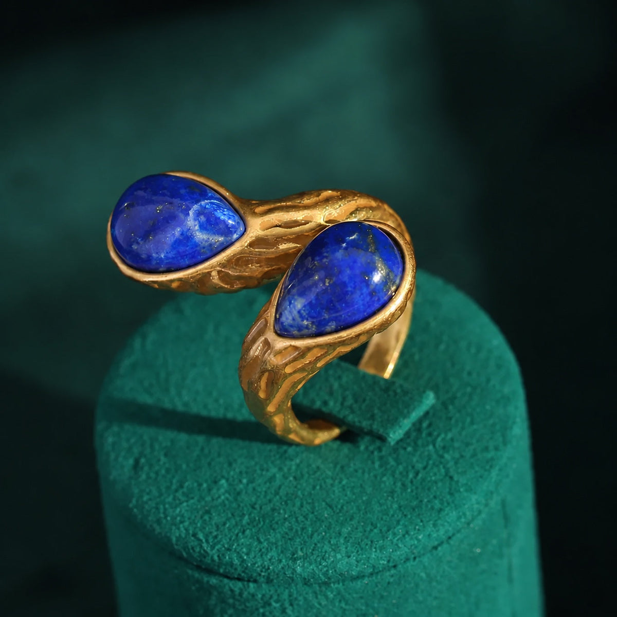 Sculpted Droplet Knot Gold Ring