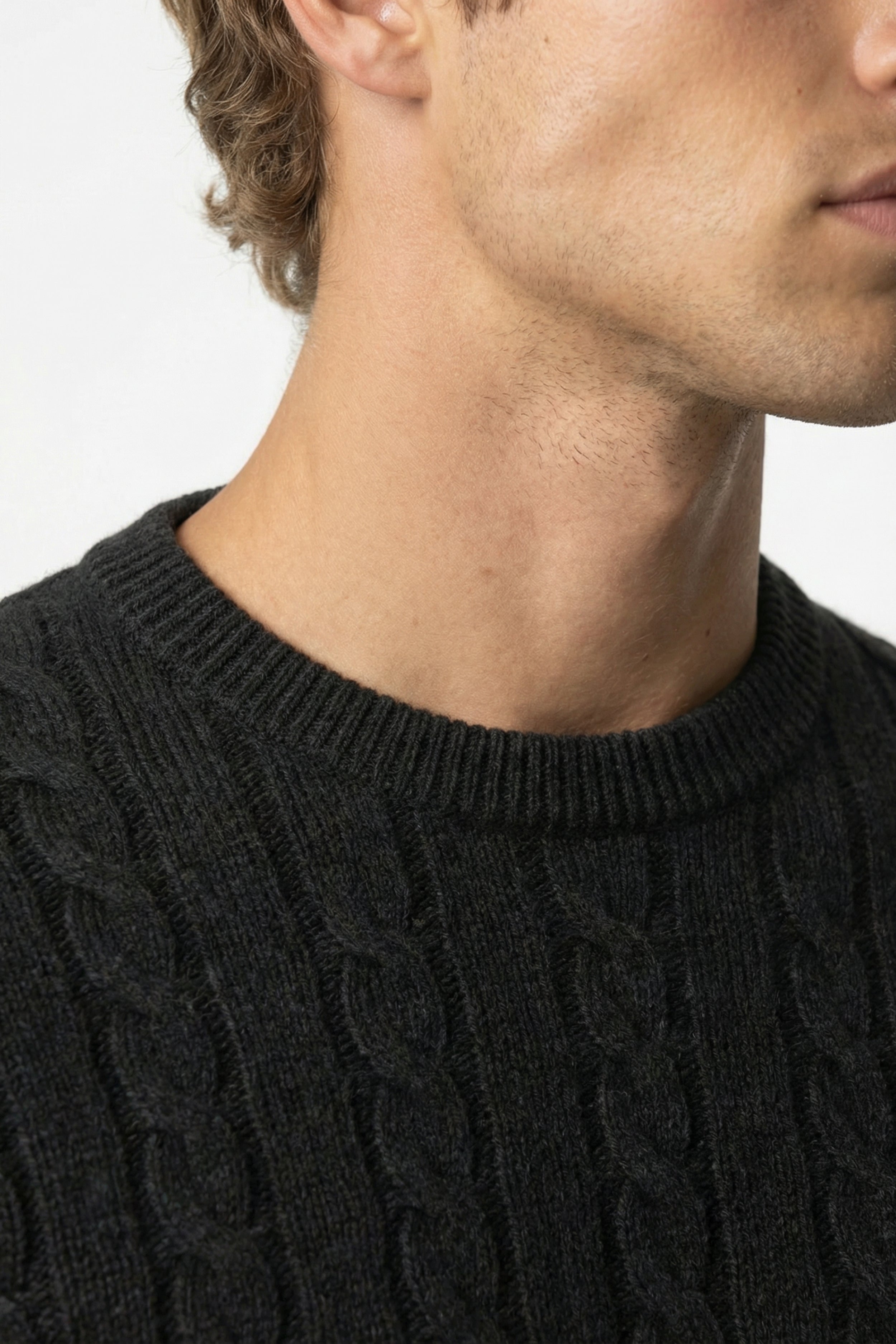 Kensington Cashmere Cable Crewneck Black