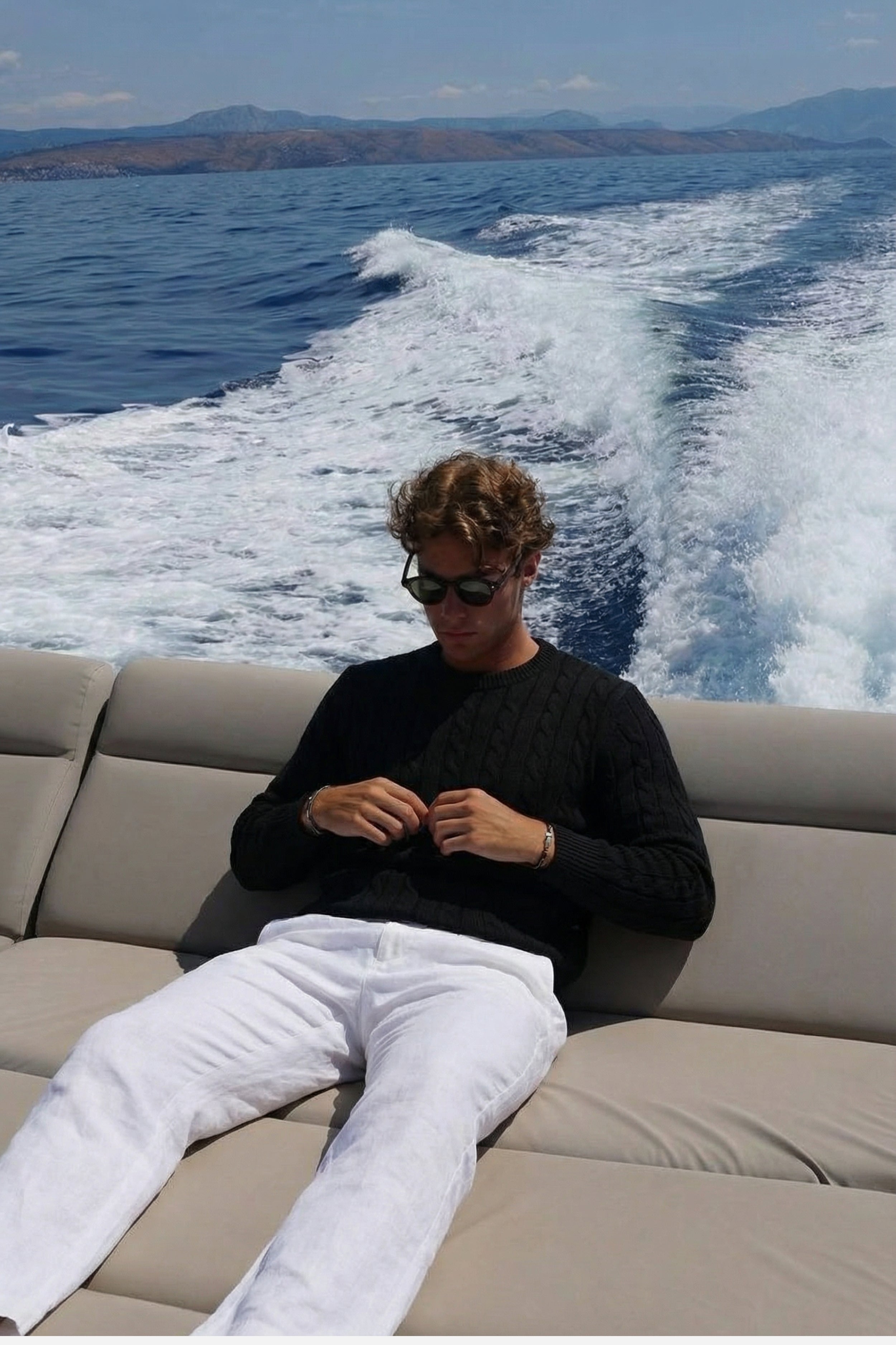 Kensington Cashmere Cable Crewneck Black